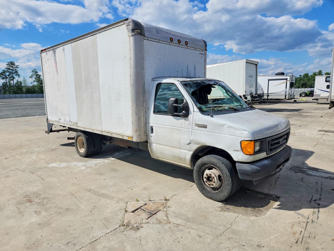 2004 FORD ECONOLINE