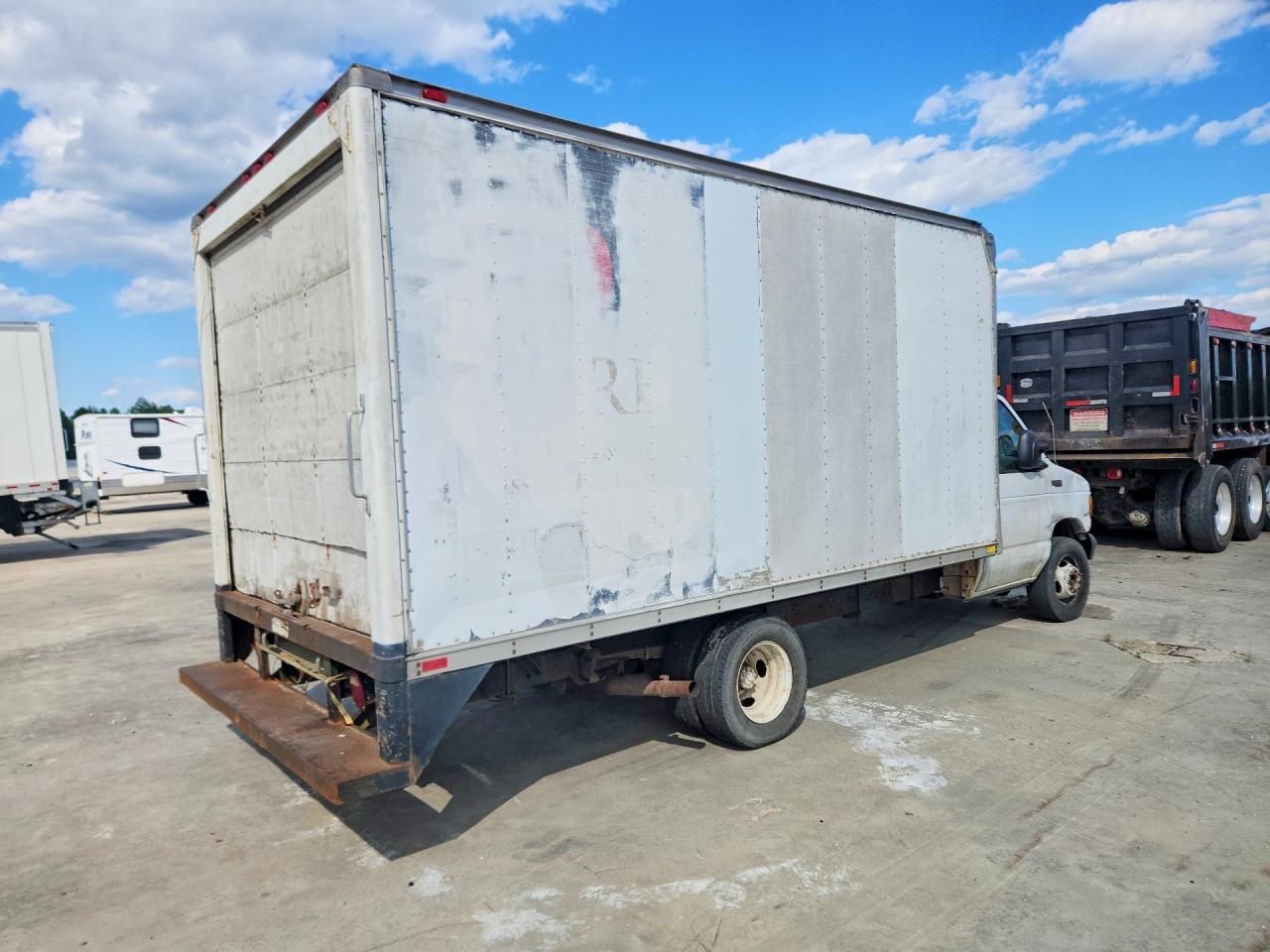 2004 FORD ECONOLINE
