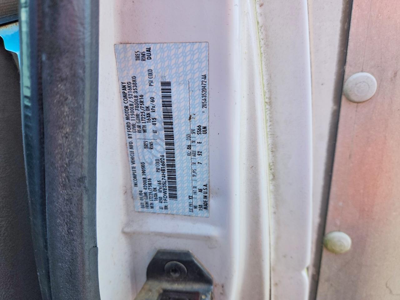 2004 FORD ECONOLINE