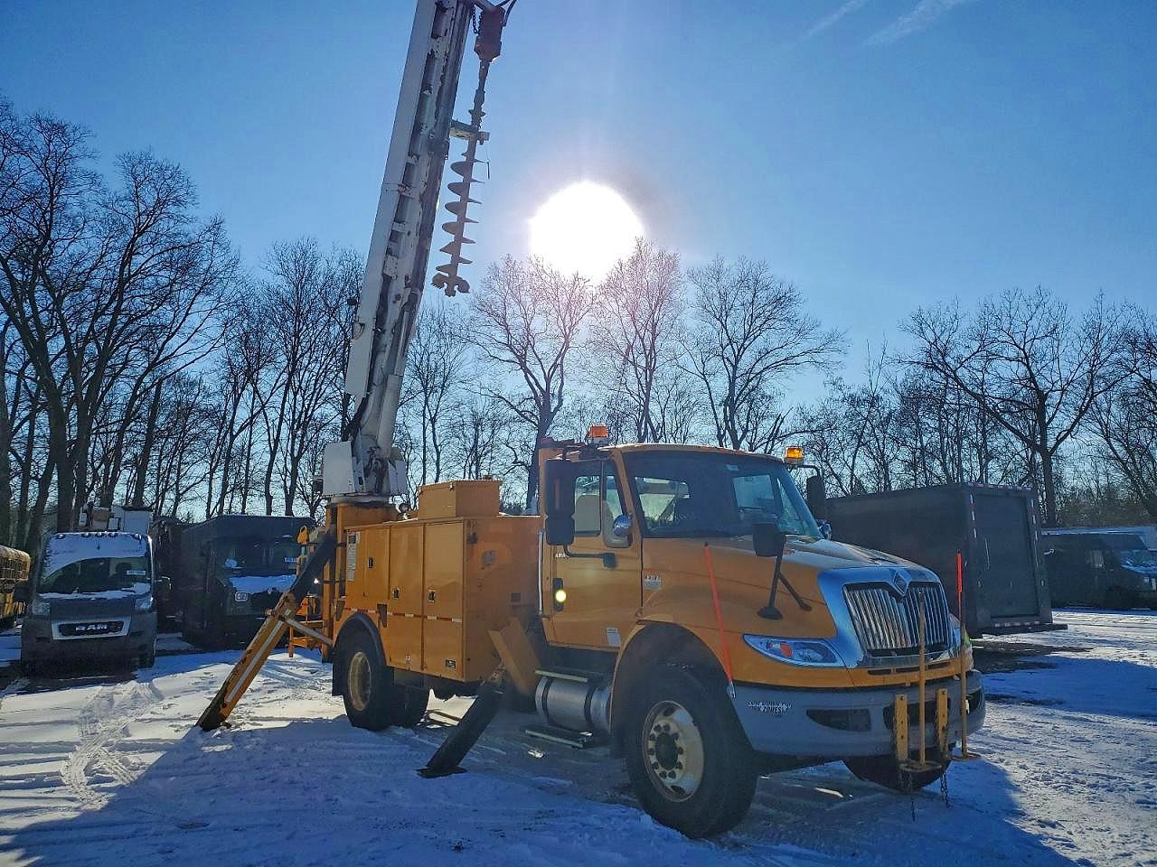 2012 INTERNATIONAL 4000 SERIE