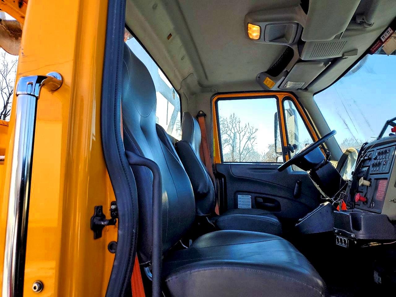2012 INTERNATIONAL 4000 SERIE