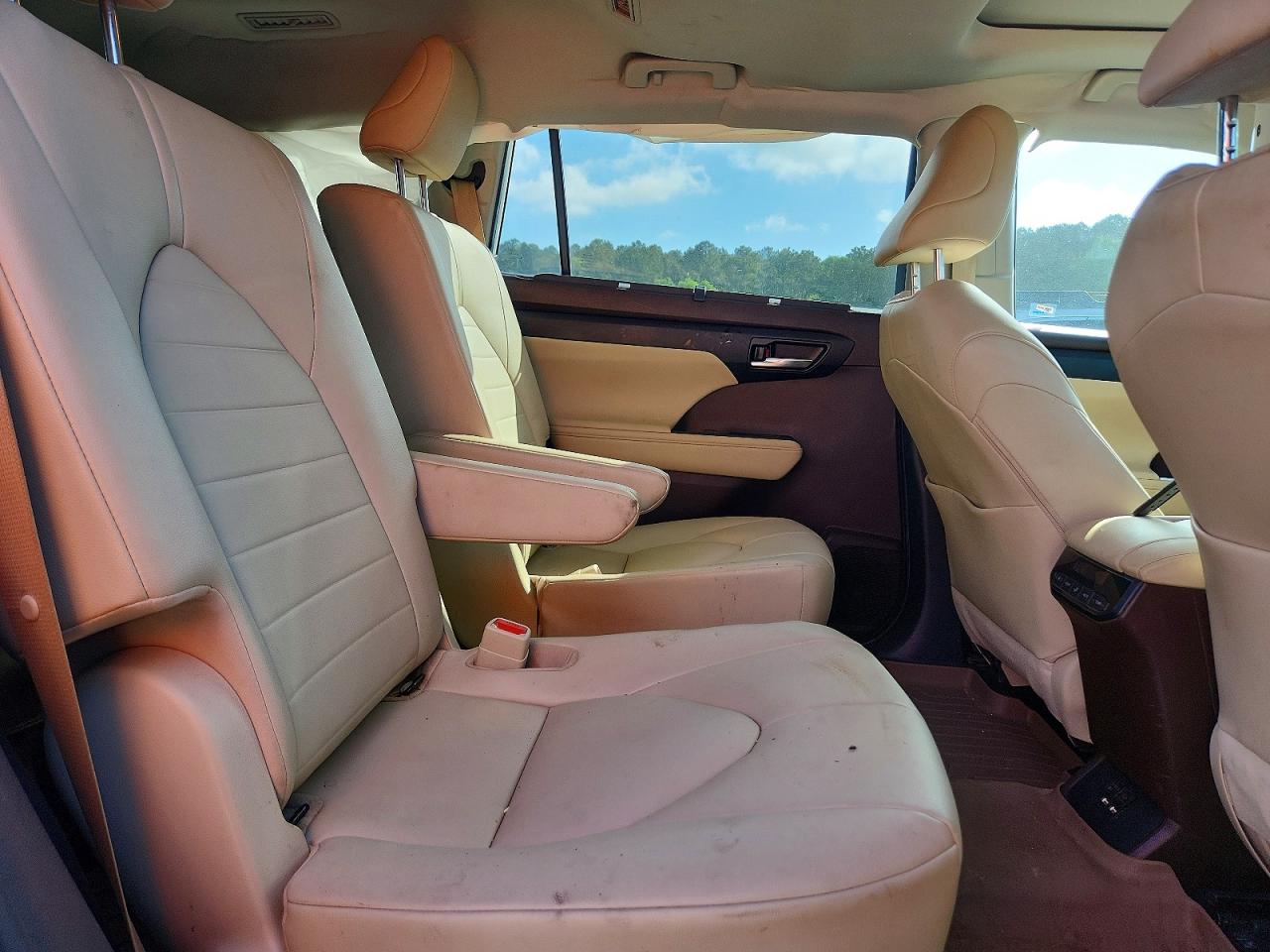 2021 TOYOTA HIGHLANDER