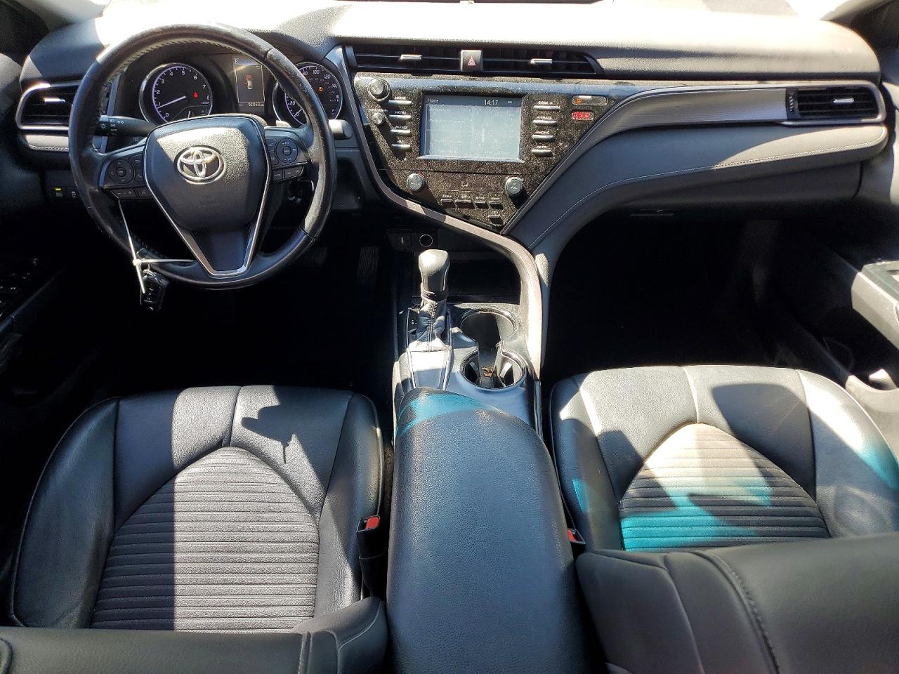 2019 TOYOTA CAMRY