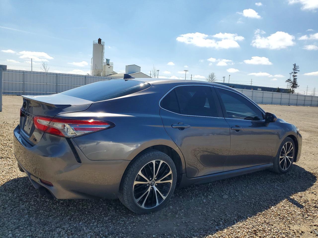 2019 TOYOTA CAMRY