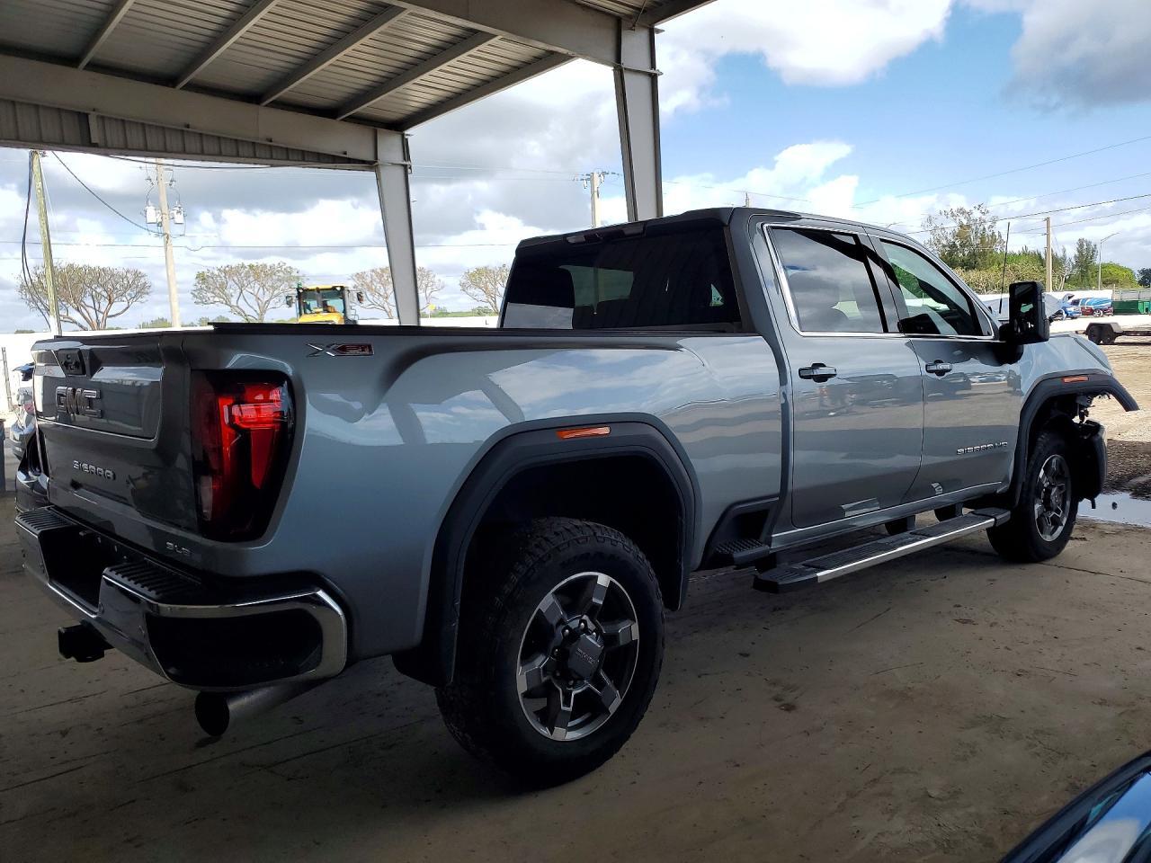 2025 GMC SIERRA