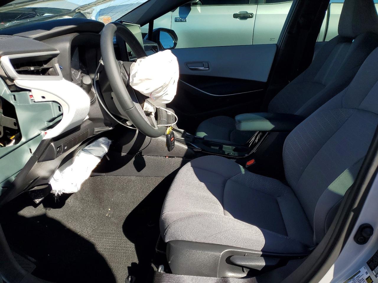 2025 TOYOTA COROLLA