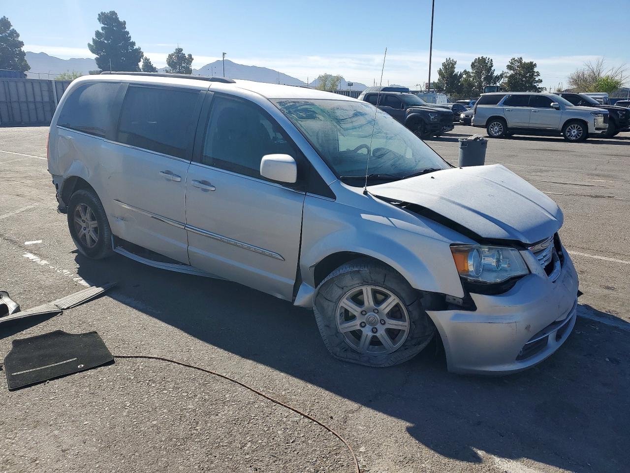 2012 CHRYSLER MINIVAN