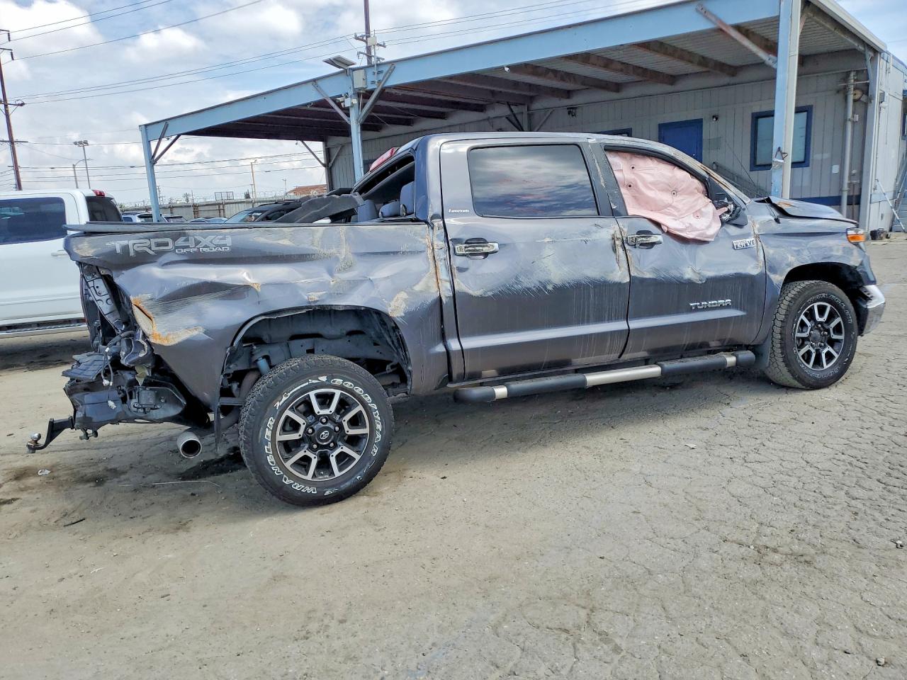 2018 TOYOTA TUNDRA