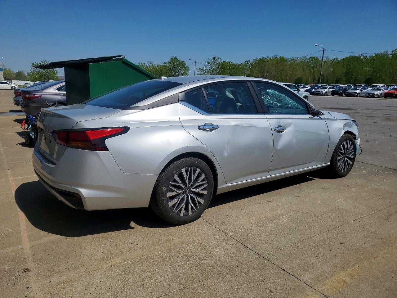 2025 NISSAN ALTIMA