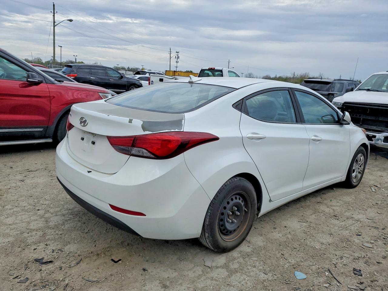 2016 HYUNDAI ELANTRA