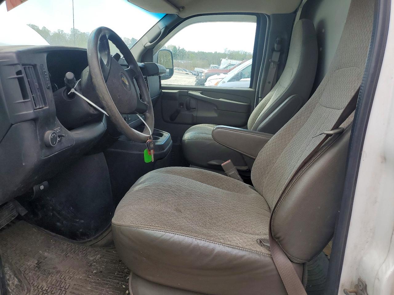 2015 CHEV EXPRESS