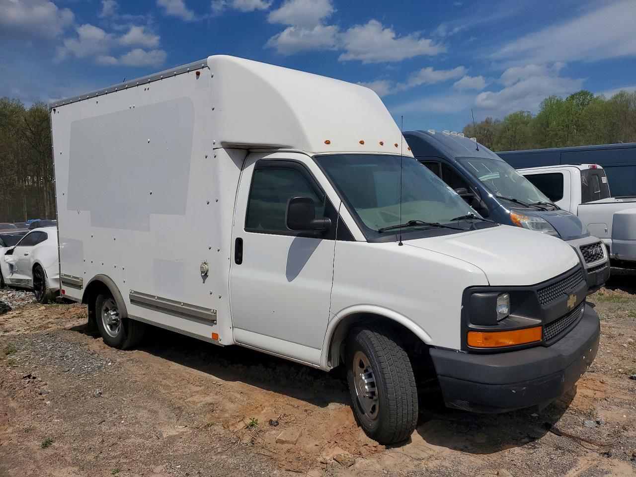 2015 CHEV EXPRESS