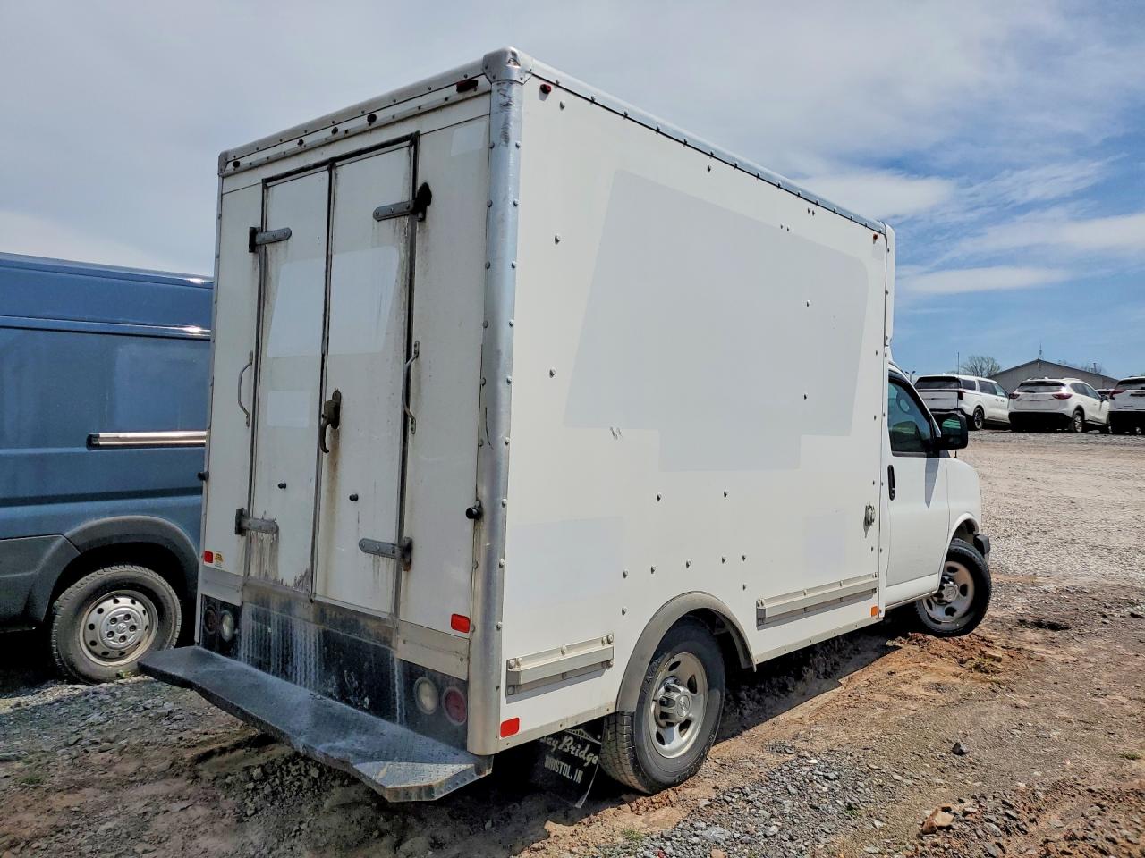 2015 CHEV EXPRESS