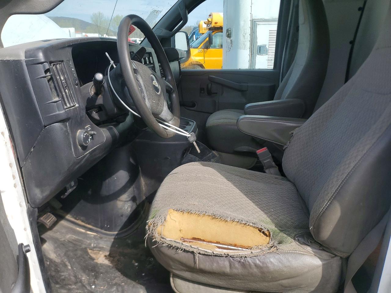 2017 CHEV EXPRESS