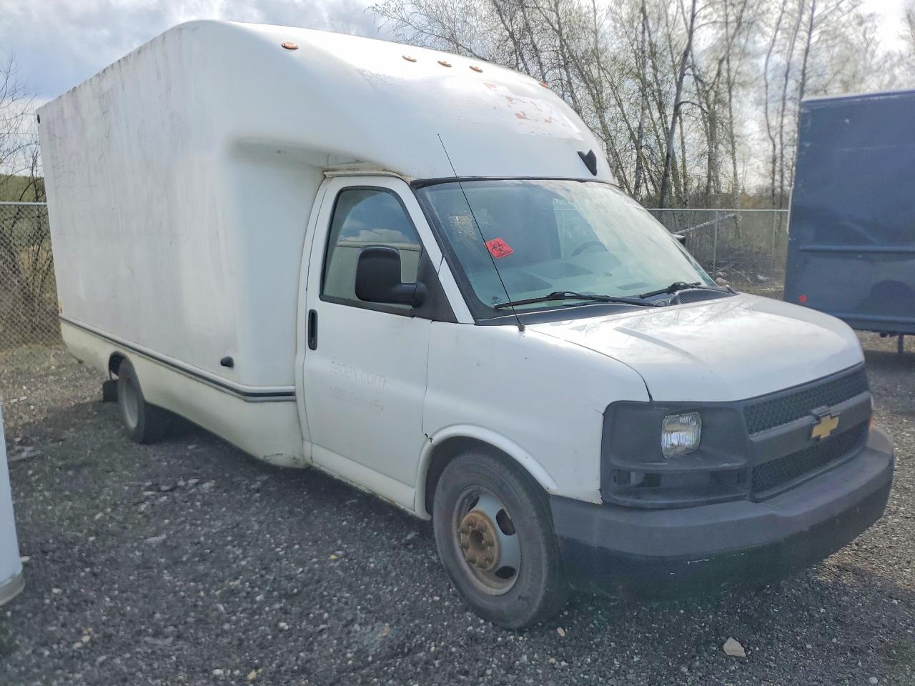 2017 CHEV EXPRESS
