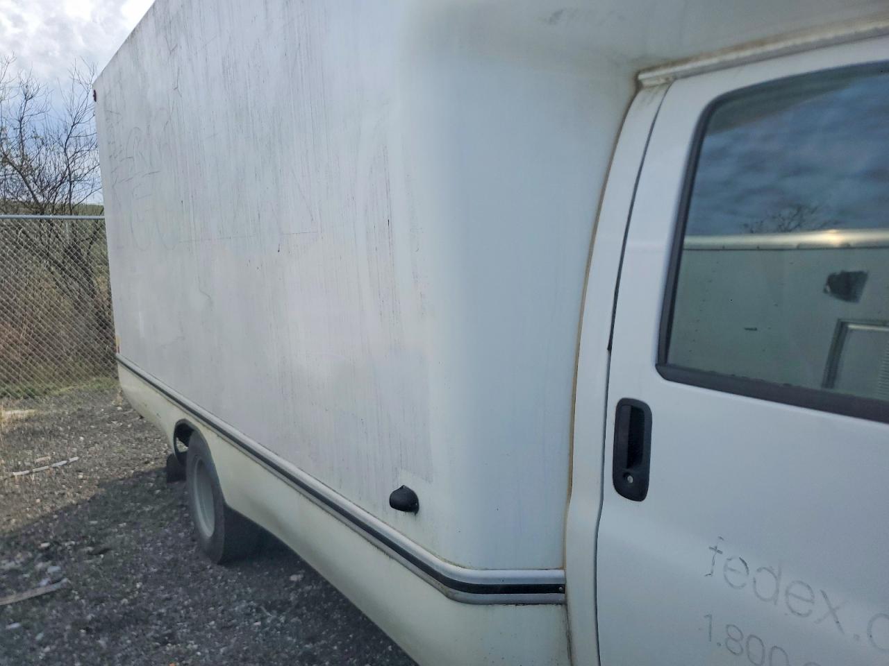 2017 CHEV EXPRESS