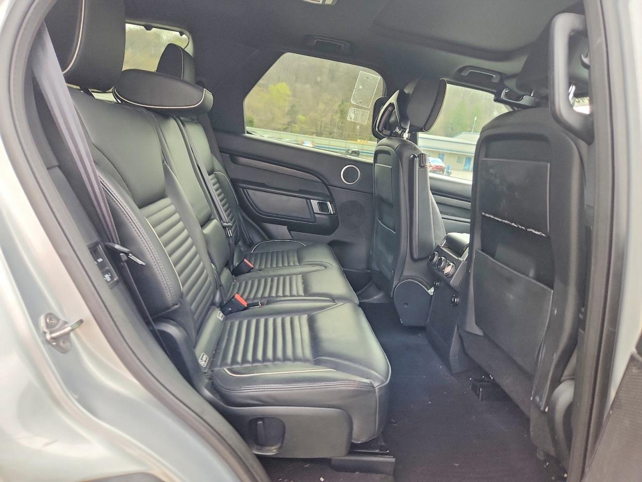 2017 LAND ROVER DISCOVERY