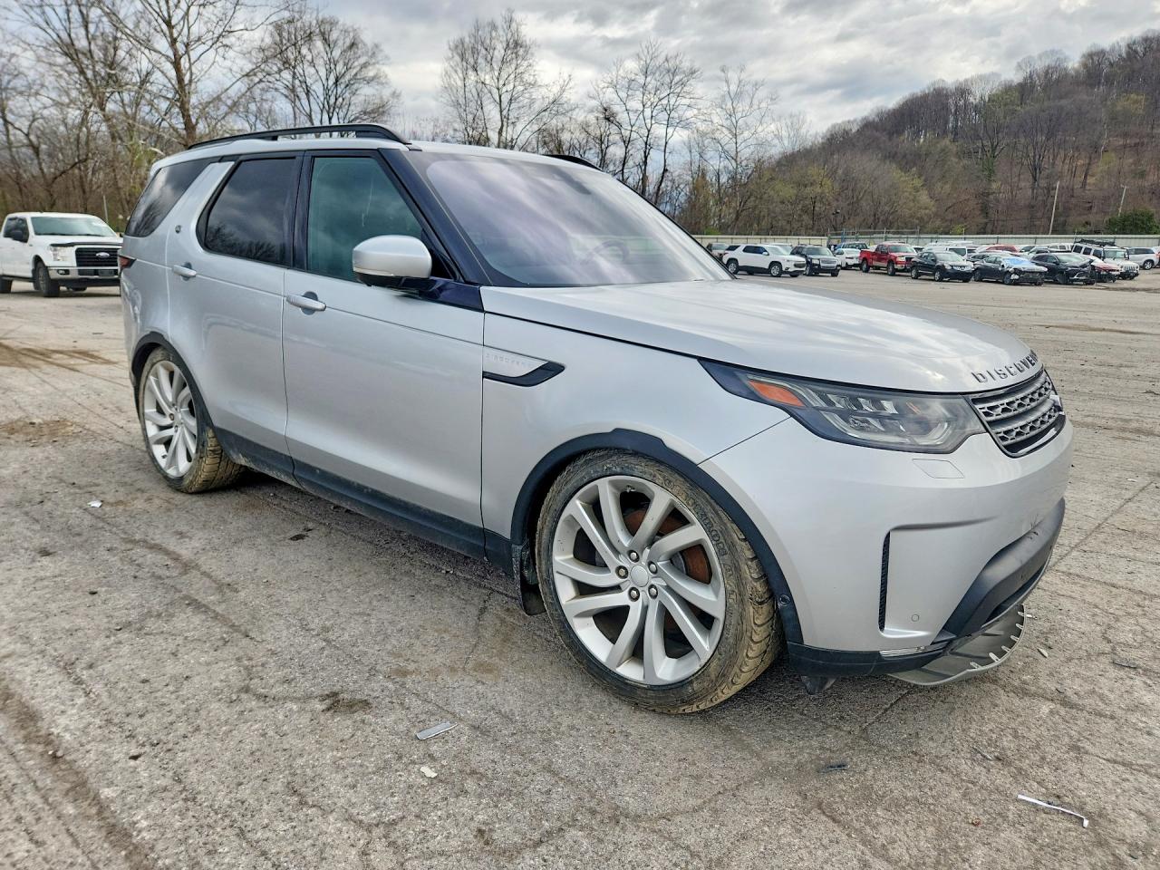 2017 LAND ROVER DISCOVERY