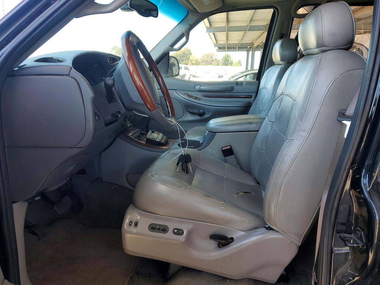 2002 LINCOLN NAVIGATOR
