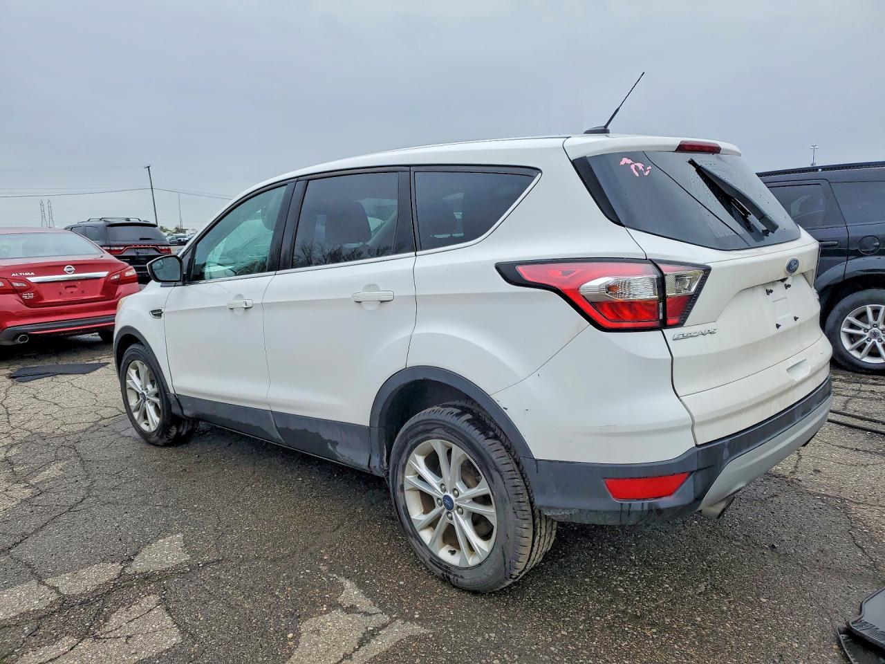 2017 FORD ESCAPE