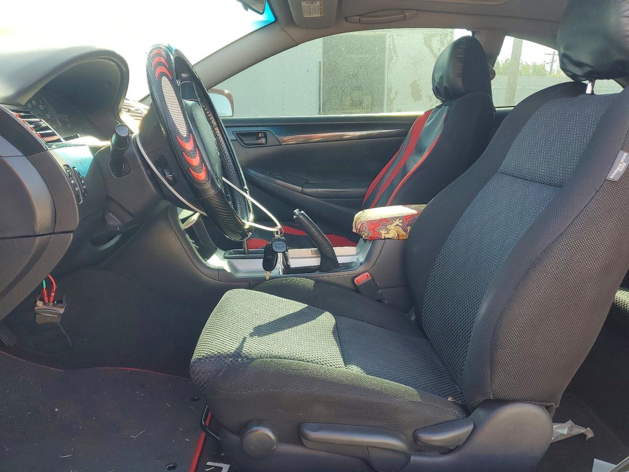 2004 TOYOTA CAMRY SOLA