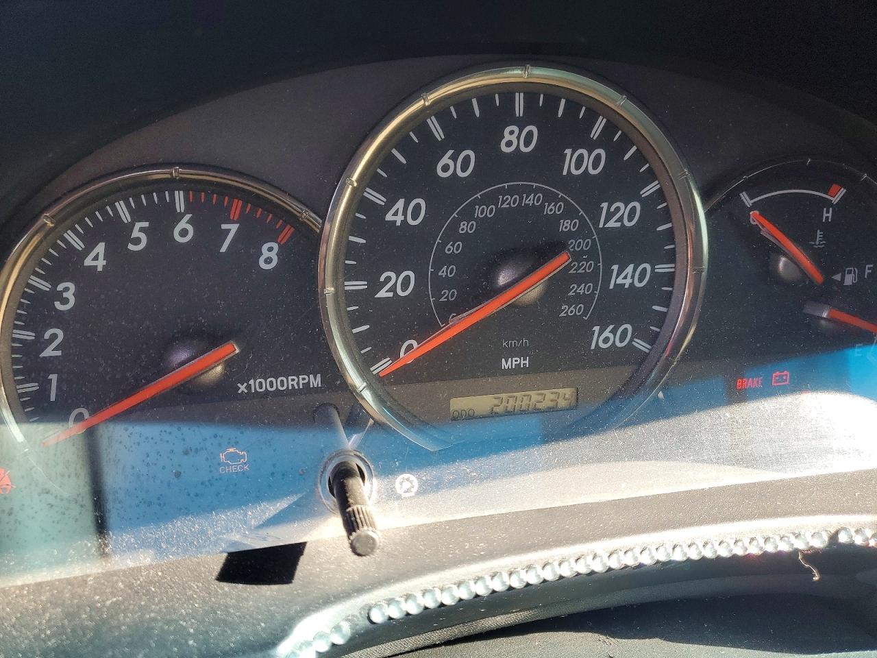 2004 TOYOTA CAMRY SOLA