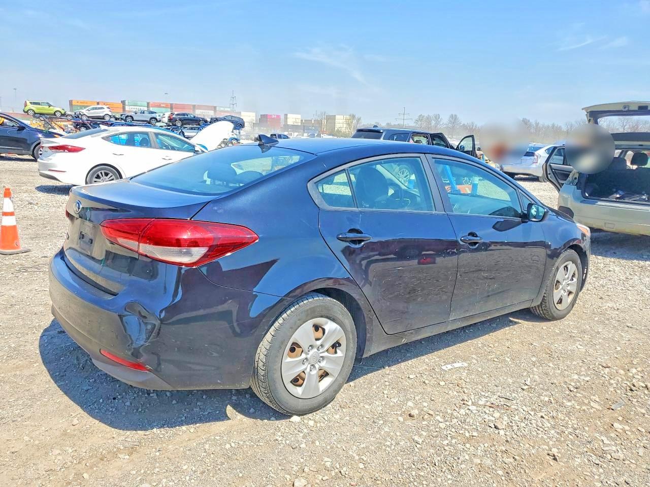 2017 KIA FORTE