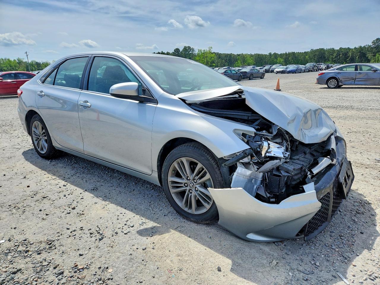 2017 TOYOTA CAMRY SE