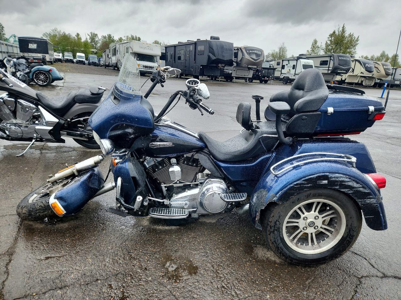 2014 HARLEY-DAVIDSON FL