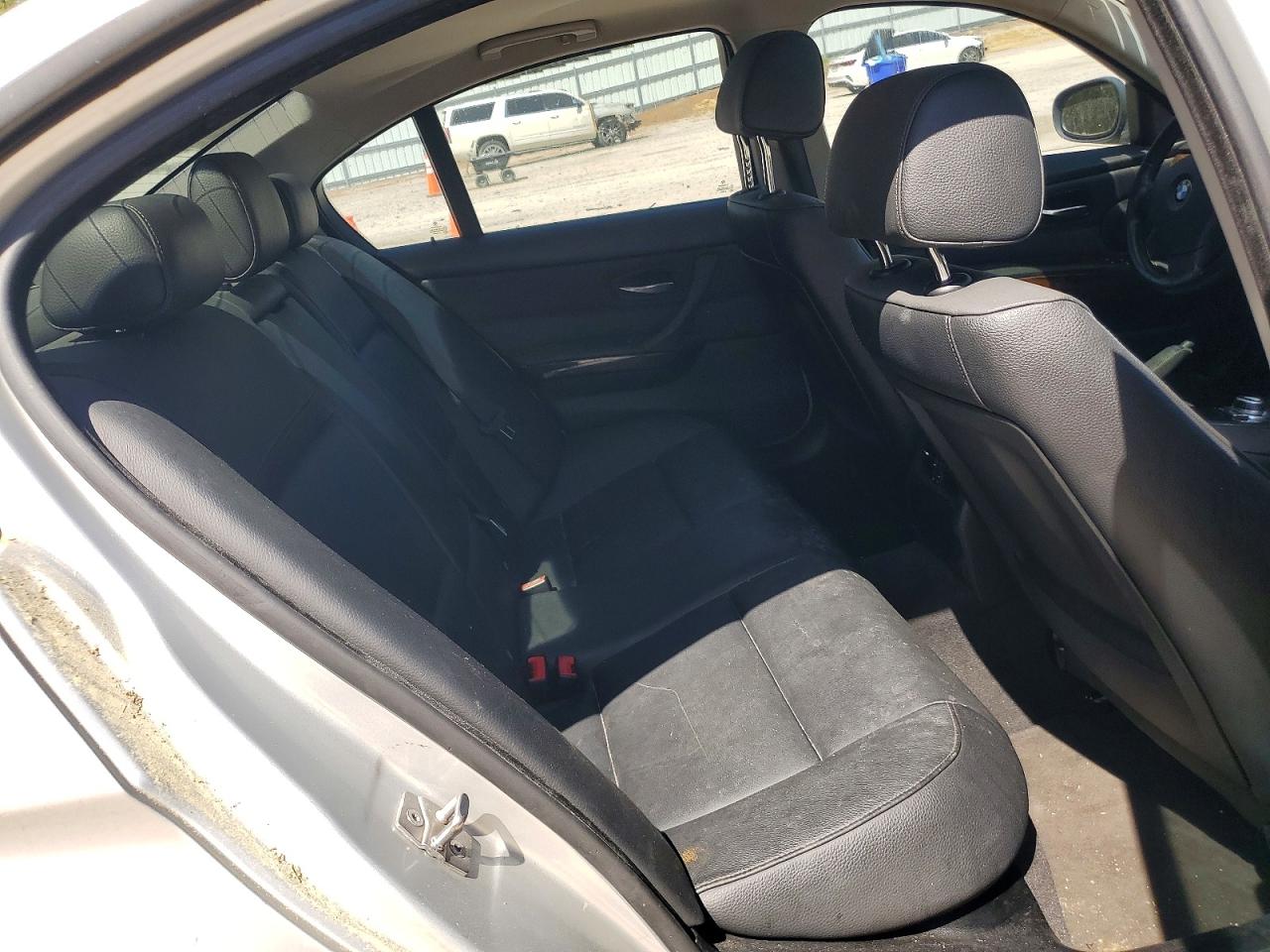 2010 BMW 3 SERIES