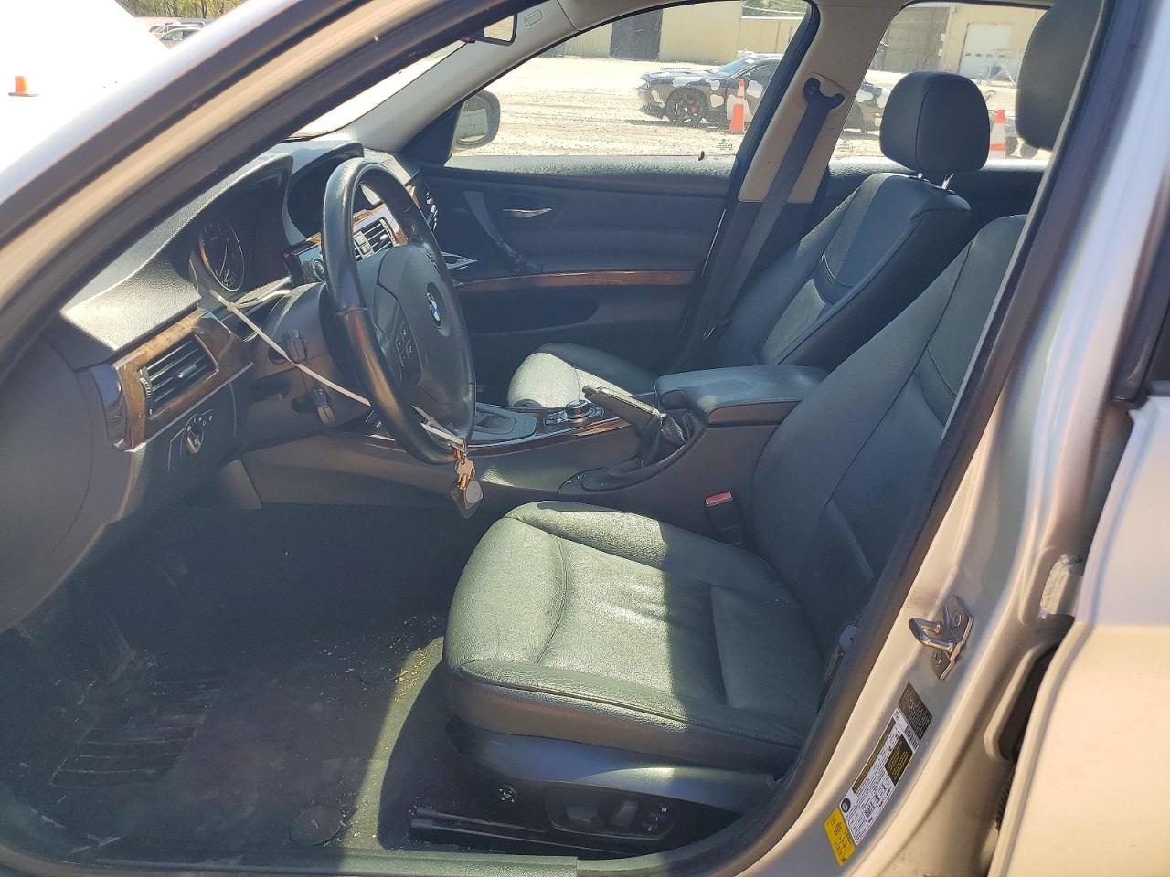 2010 BMW 3 SERIES