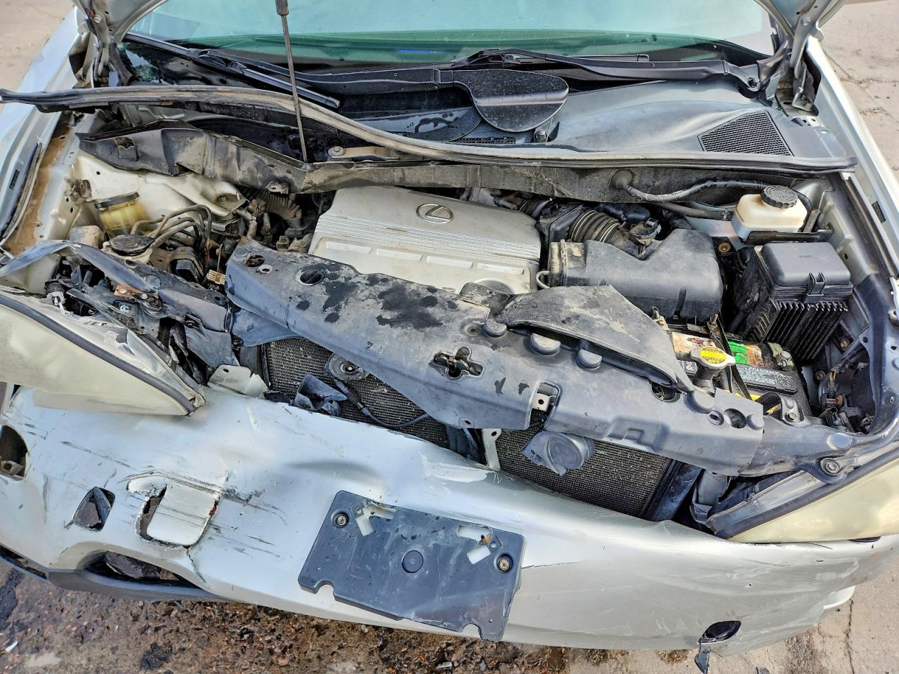 2005 LEXUS RX330