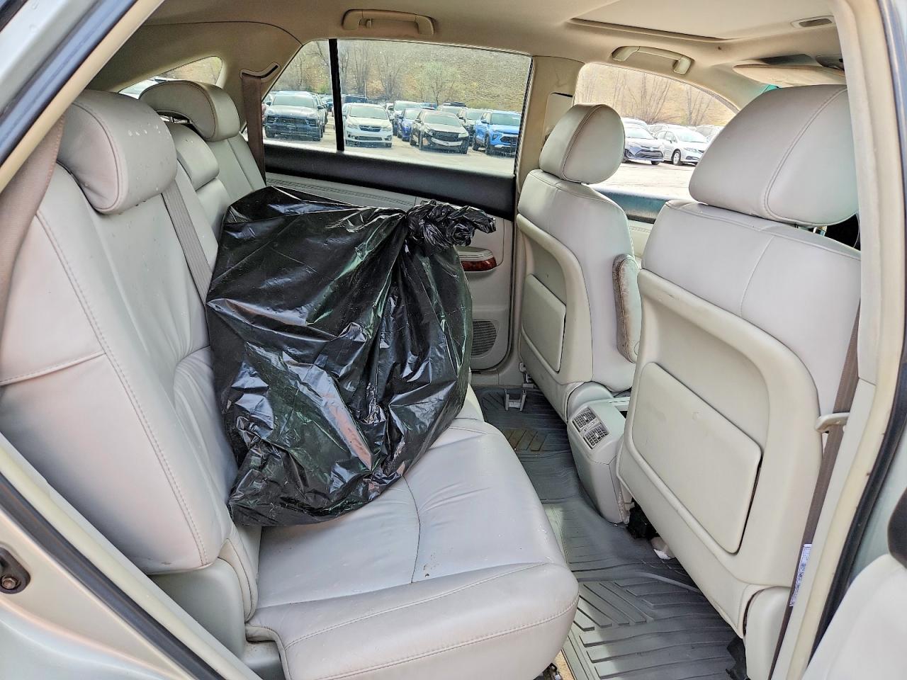 2005 LEXUS RX330