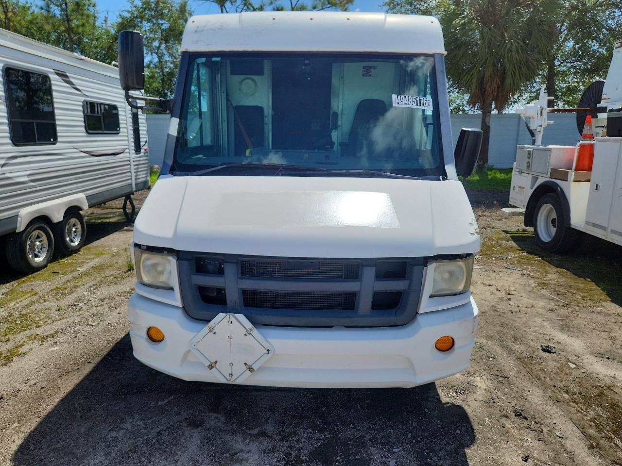 2013 ISUZU NPR
