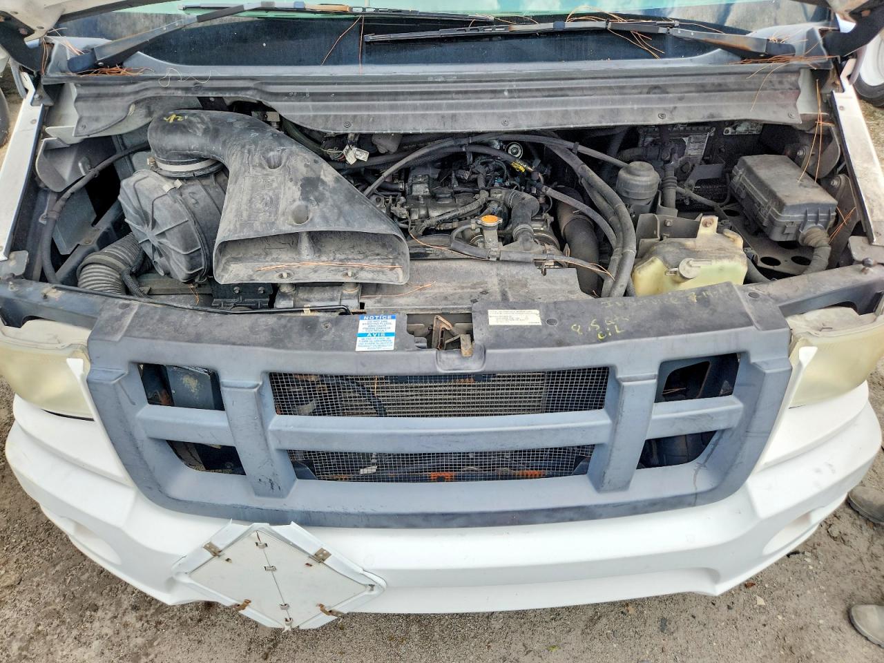 2013 ISUZU NPR