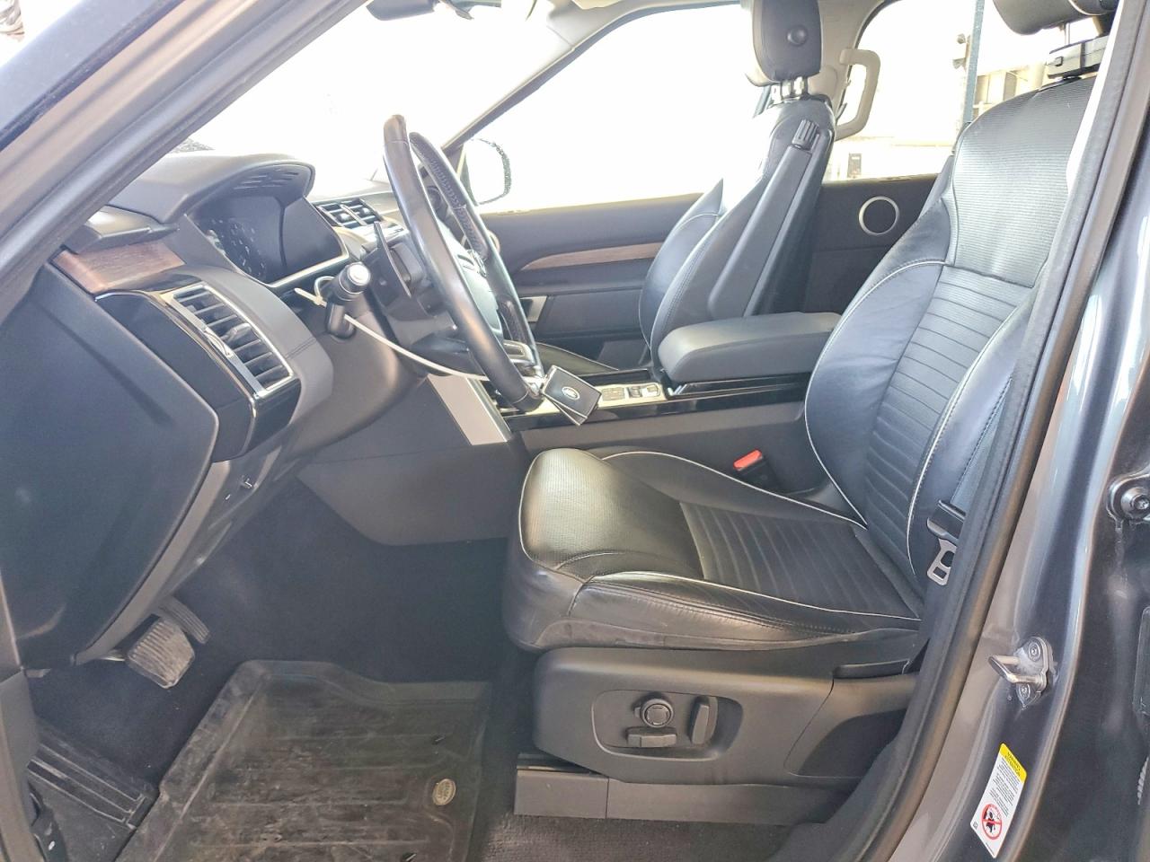 2018 LAND ROVER DISCOVERY