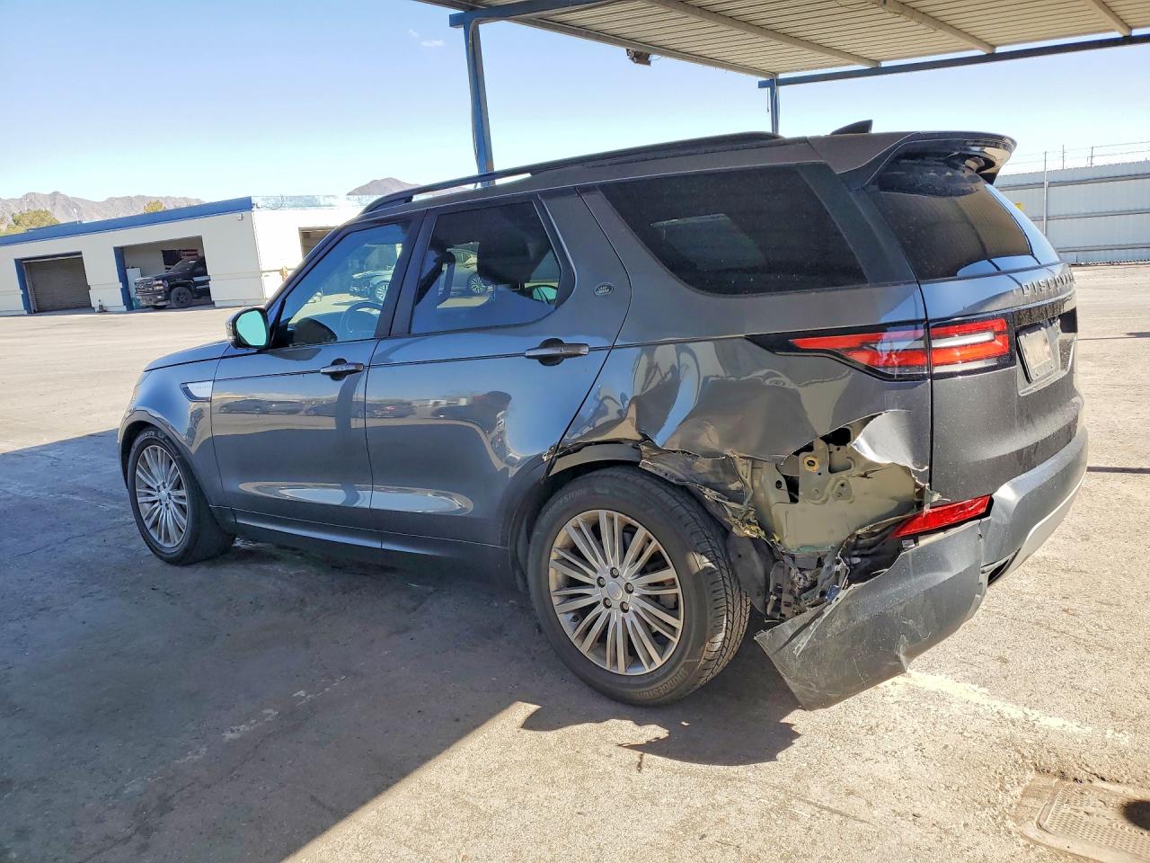 2018 LAND ROVER DISCOVERY