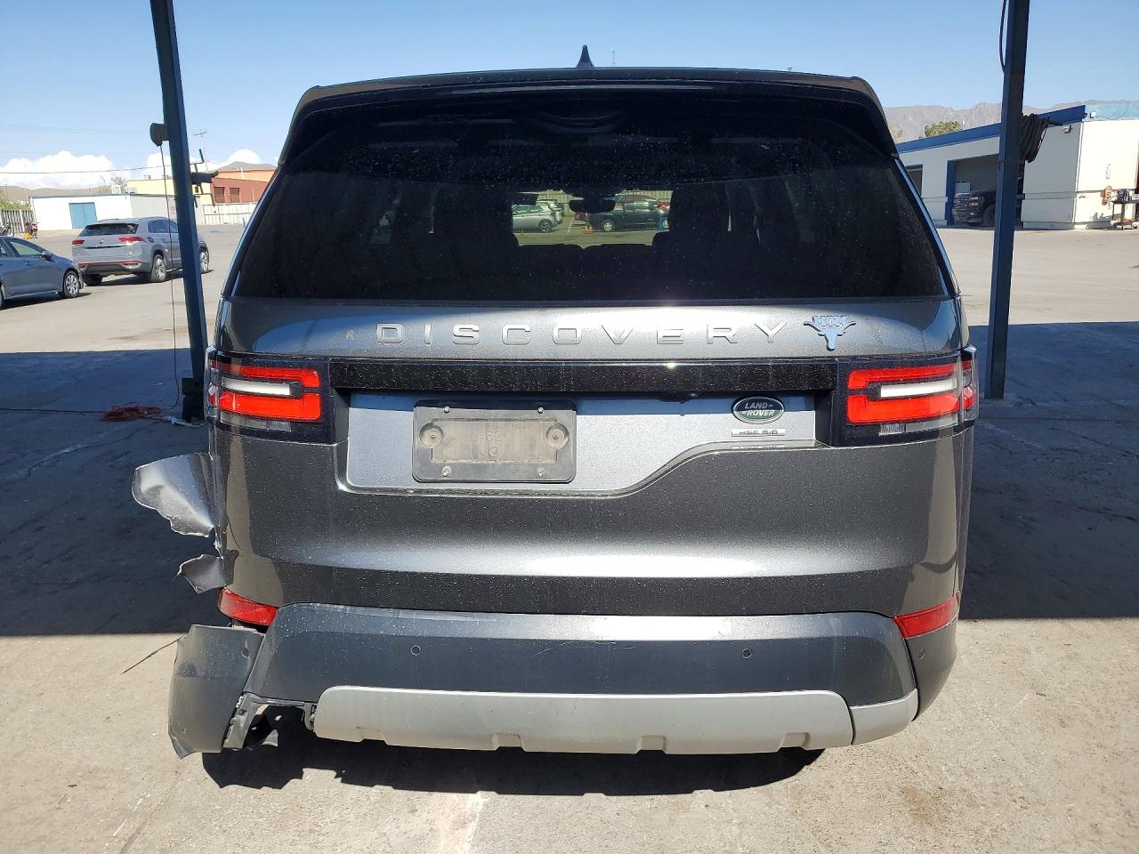 2018 LAND ROVER DISCOVERY