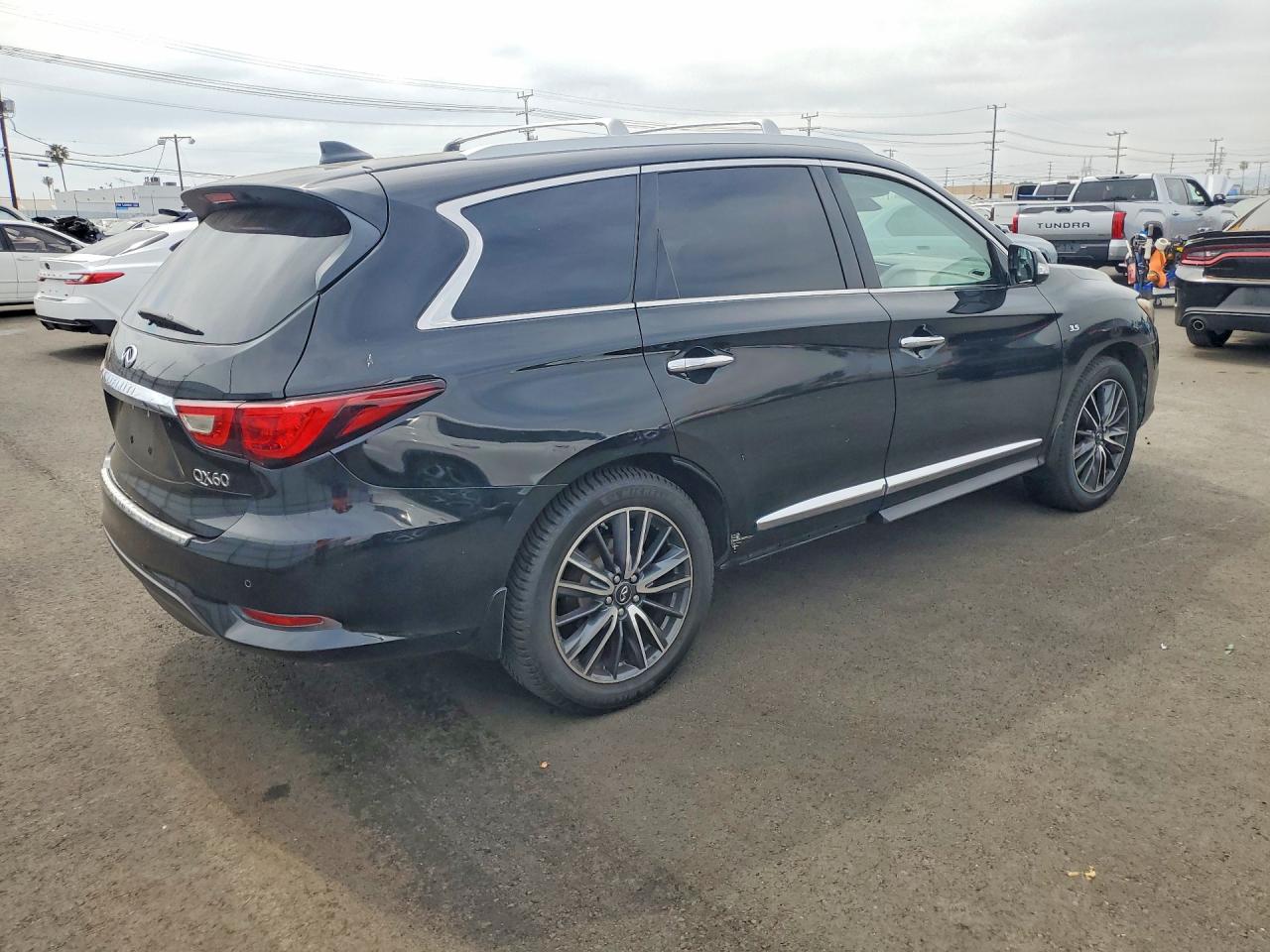 2016 INFINITI QX60