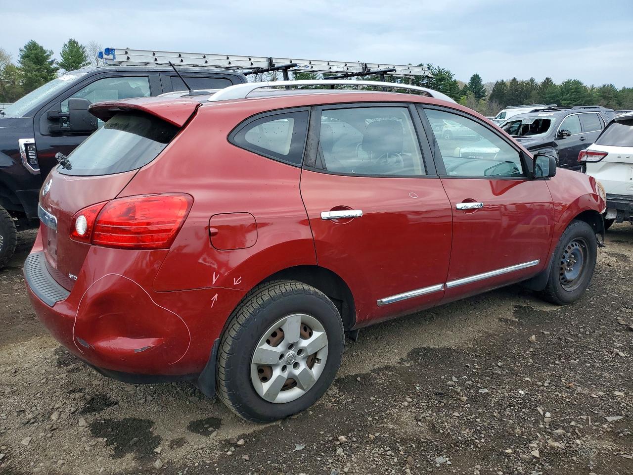 2015 NISSAN ROGUE