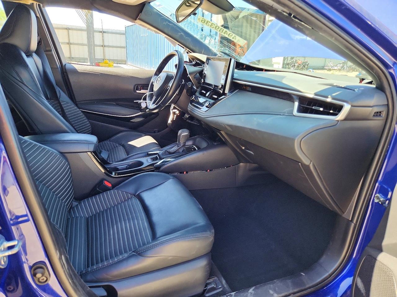 2022 TOYOTA COROLLA