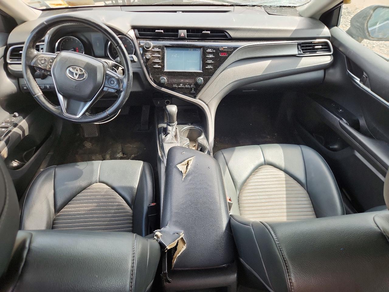 2019 TOYOTA CAMRY