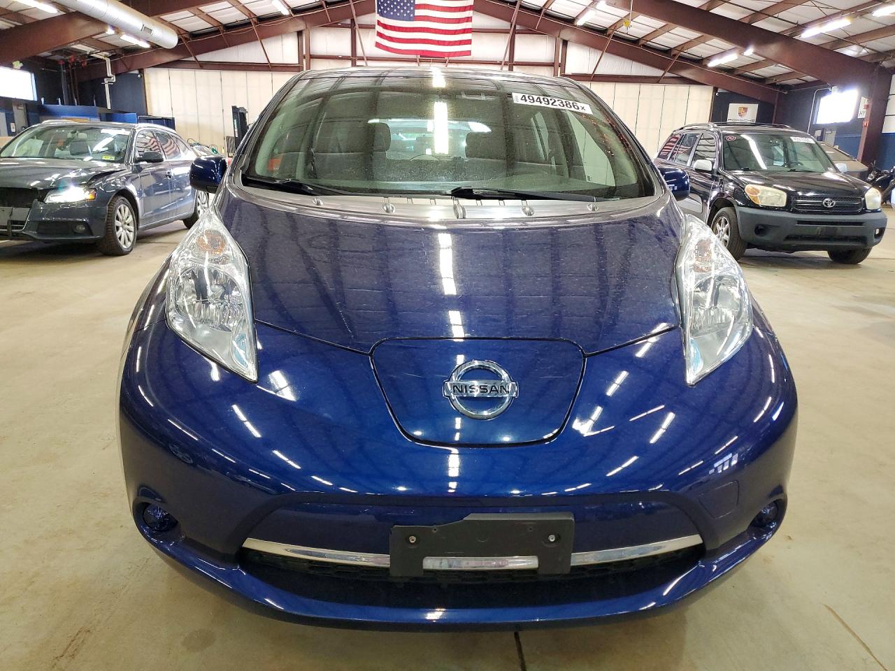 2017 NISSAN LEAF