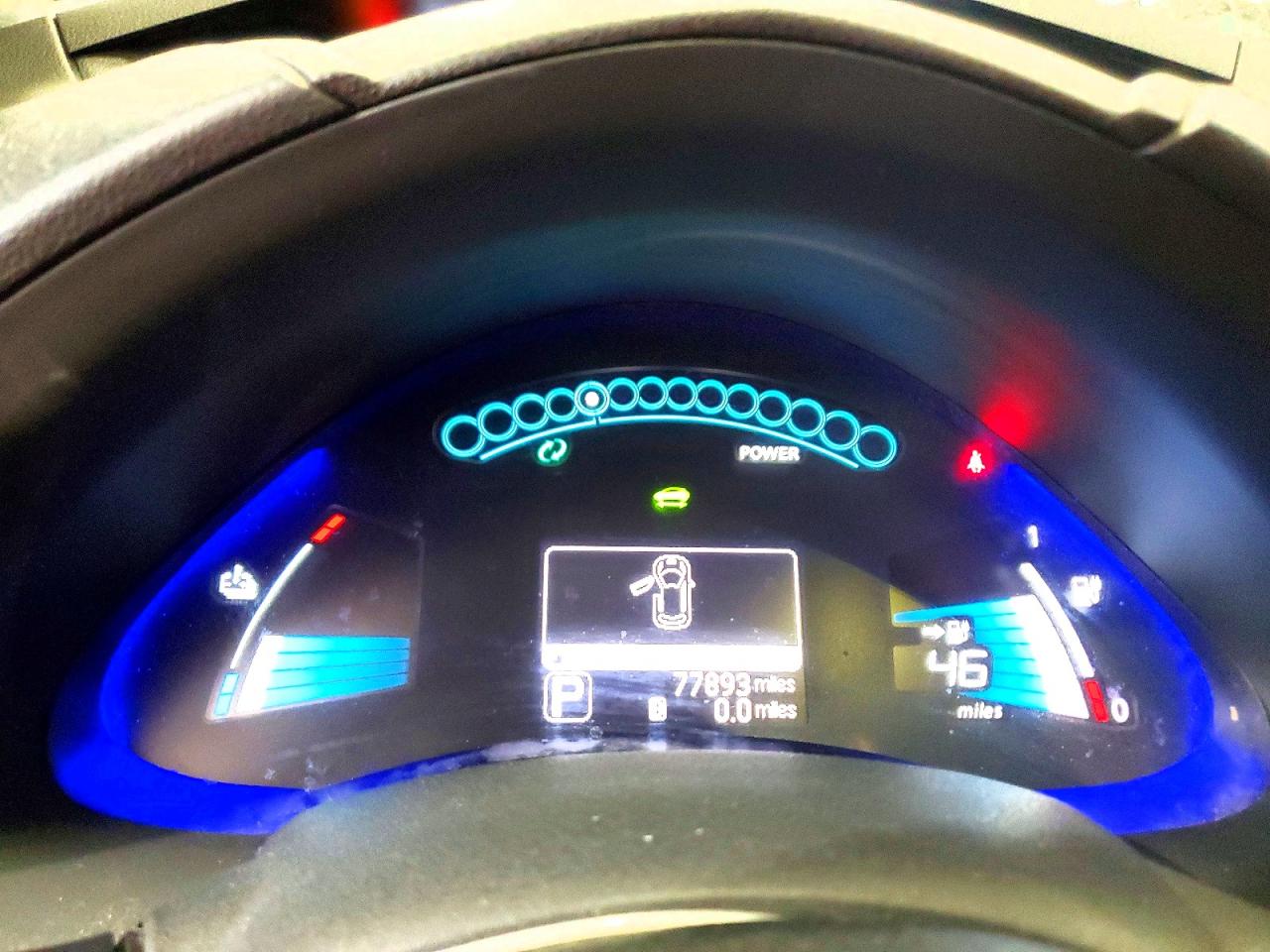 2017 NISSAN LEAF