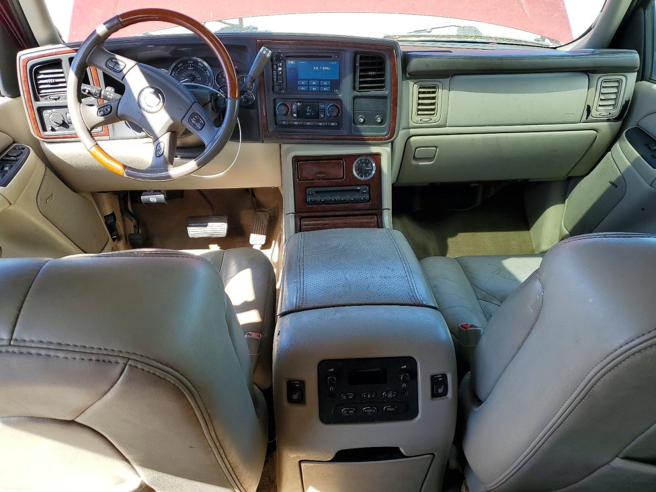 2005 CADILLAC ESCALADE