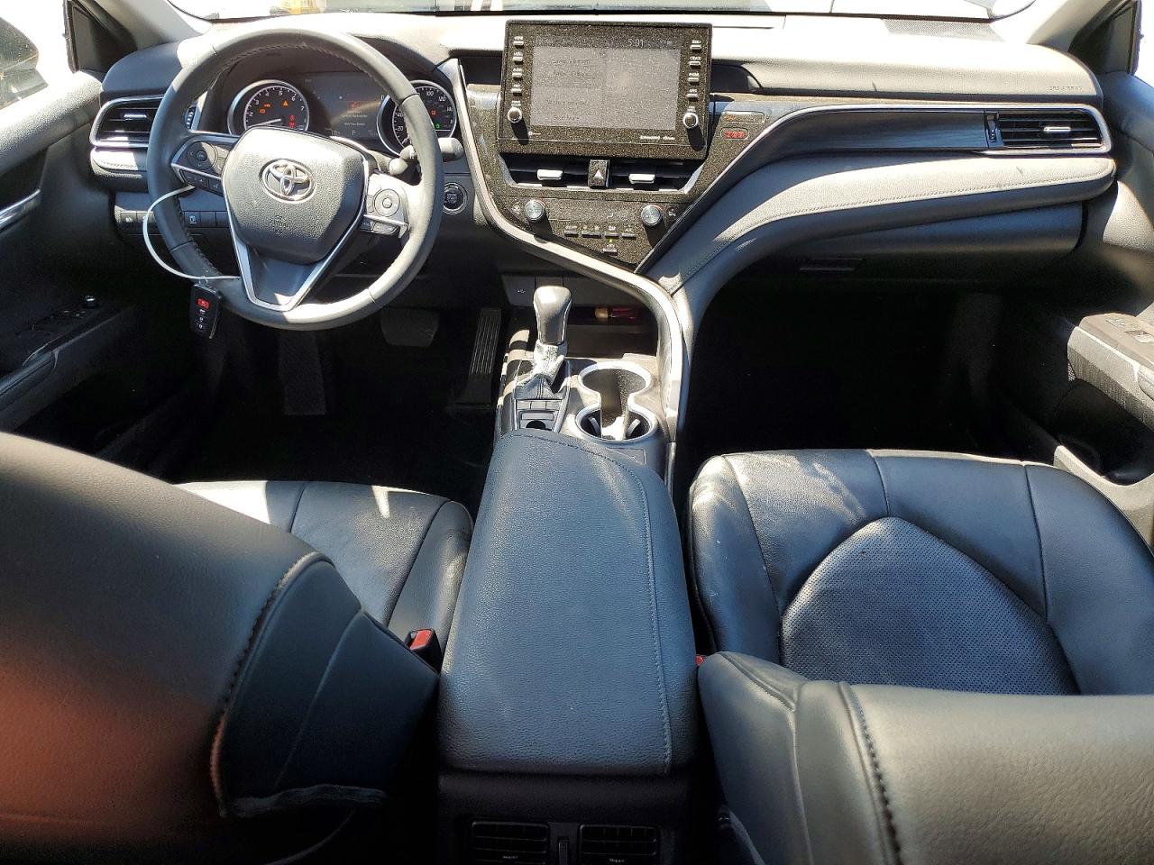 2024 TOYOTA CAMRY