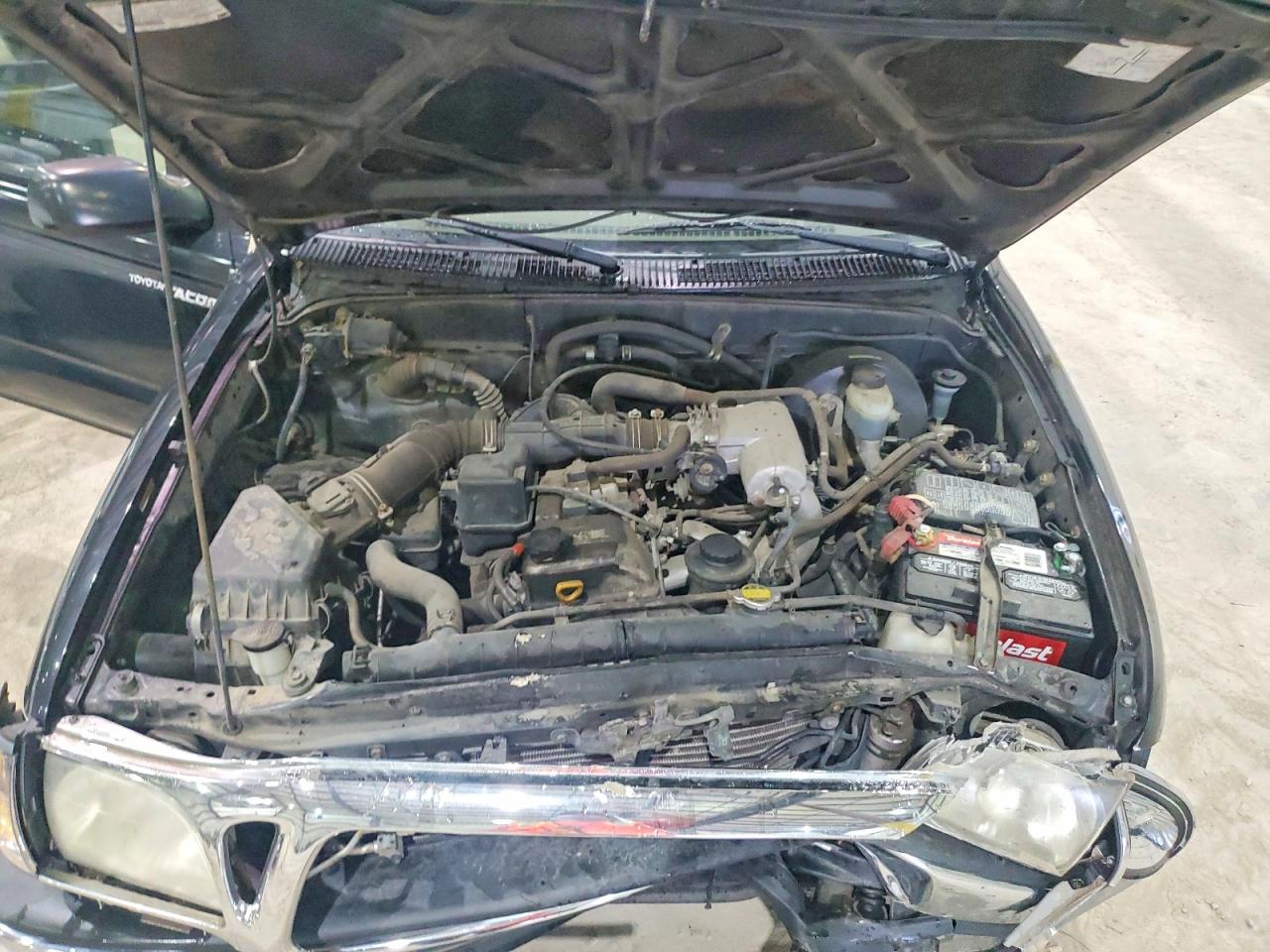 2002 TOYOTA TACOMA