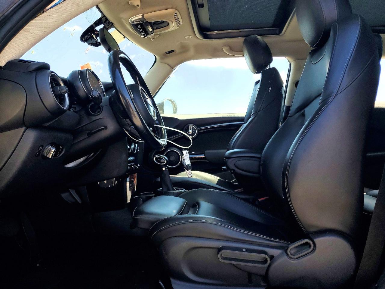 2020 MINI COOPER