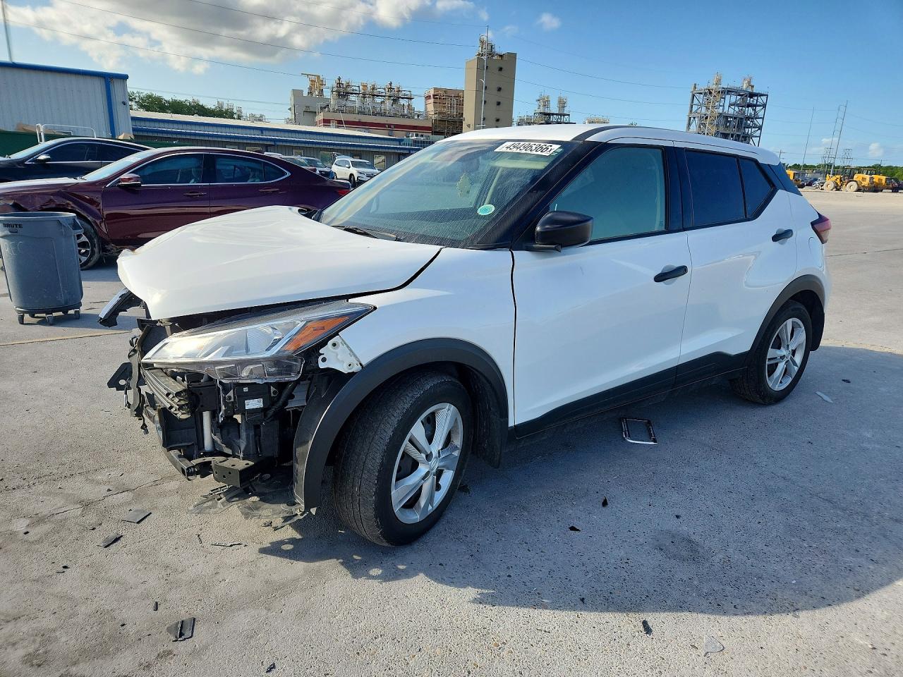 2024 NISSAN KICKS