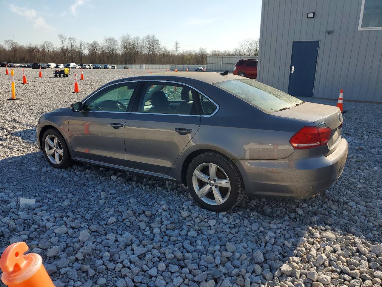 2013 VOLKSWAGEN PASSAT